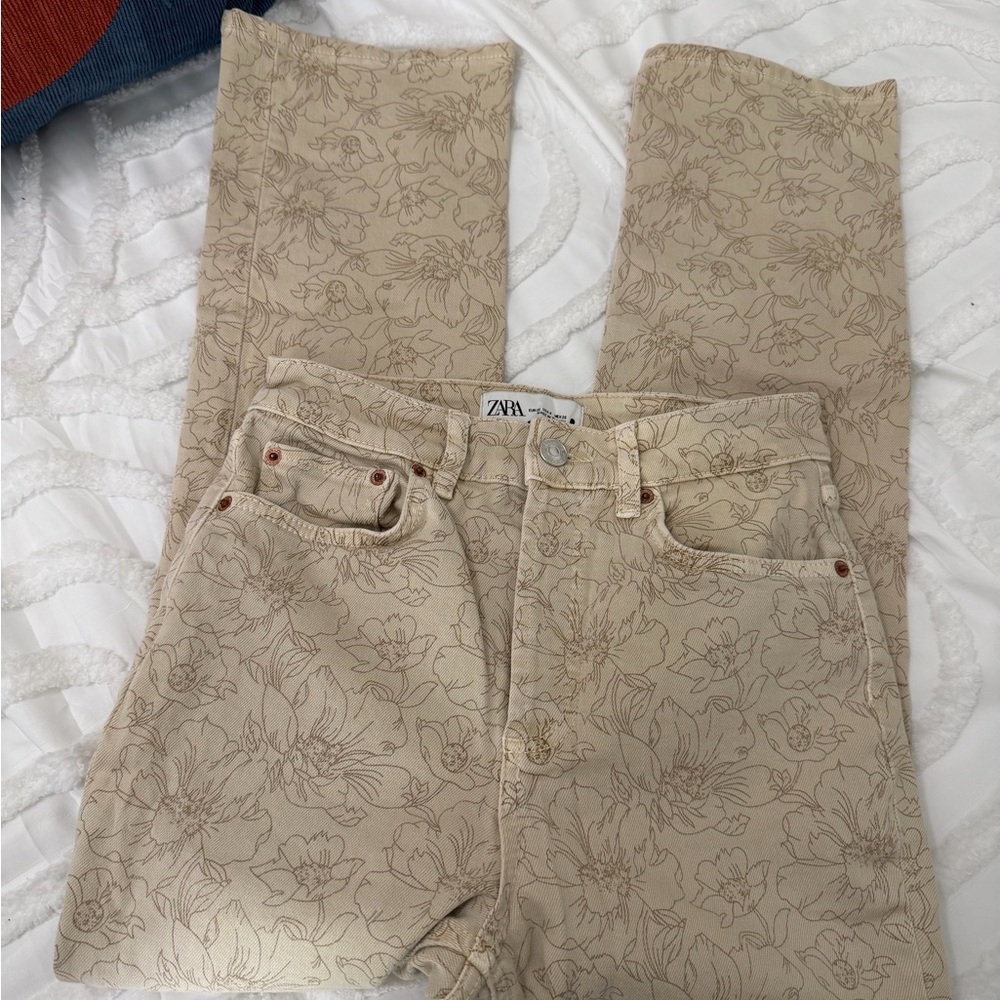 Zara Women's Beige Floral Straight Leg Jeans - Picture 2 of 11